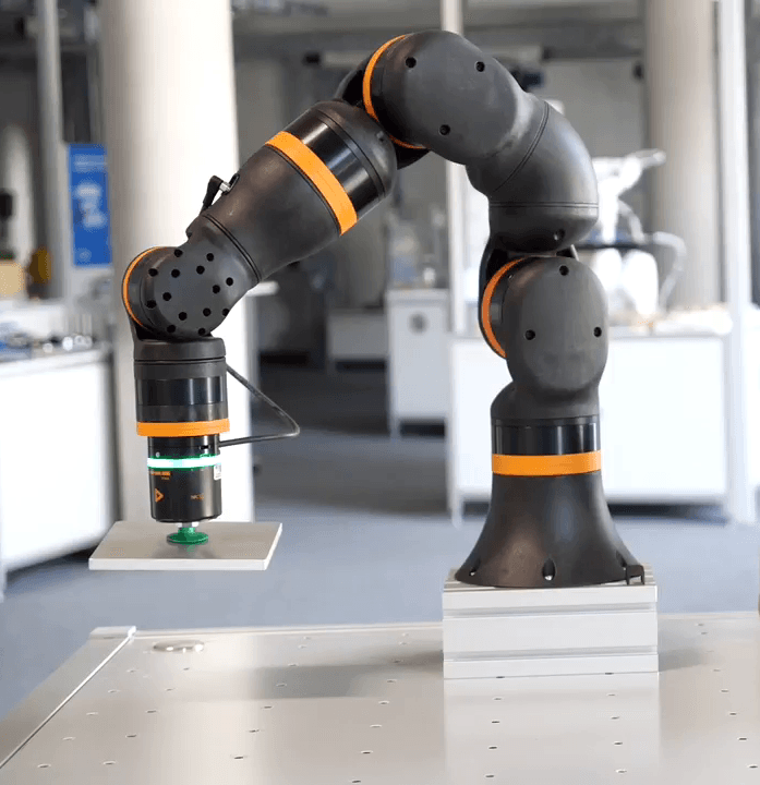 Cobot ReBeL con pinza de vacío fácil de usar para pick and place